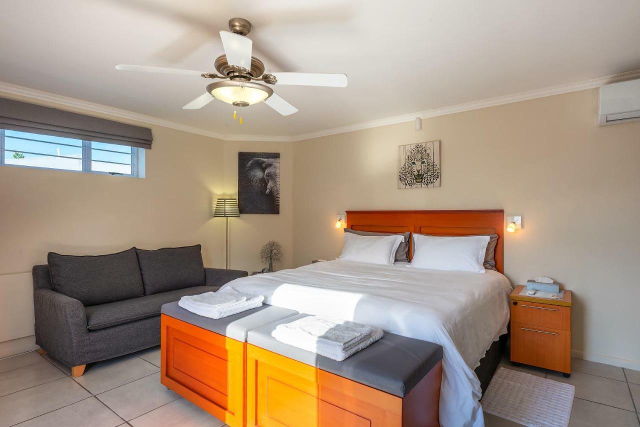 Pro Moni'S Guesthouse Muizenberg Luaran gambar