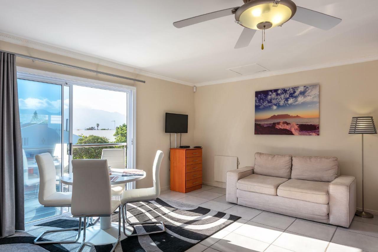 Pro Moni'S Guesthouse Muizenberg Luaran gambar