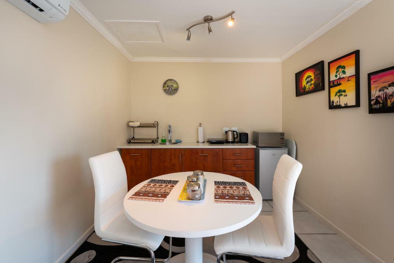 Pro Moni'S Guesthouse Muizenberg Luaran gambar