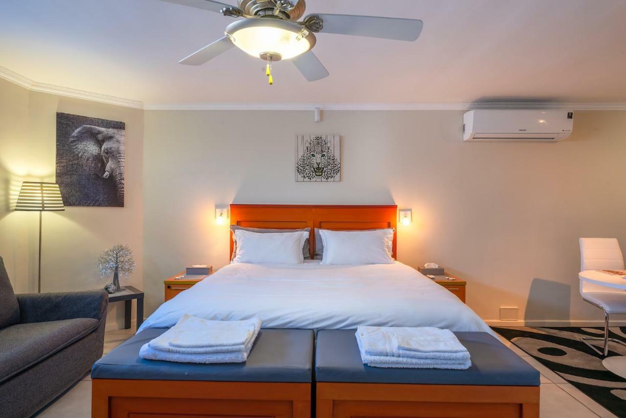 Pro Moni'S Guesthouse Muizenberg Luaran gambar